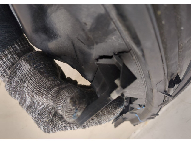 Фара передняя  Cadillac XT4 правая 