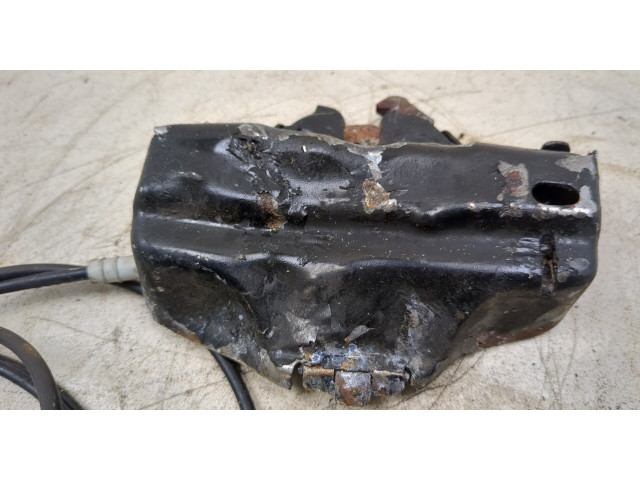 Замок капота  Lexus LS460 2006-2012     