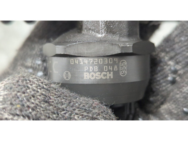 Форсунка топливная Volkswagen Touareg 2006-2010