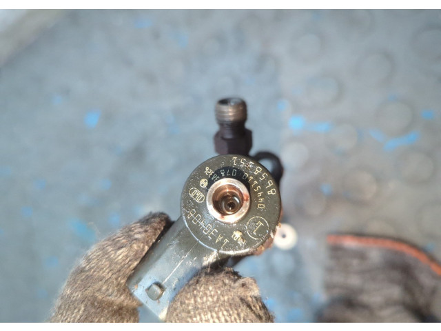 Форсунка топливная  Volvo S80 1998-2006    36050290, 0445110078     