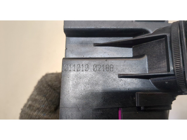 Блок предохранителей  Volkswagen Golf 6 2009-2012         