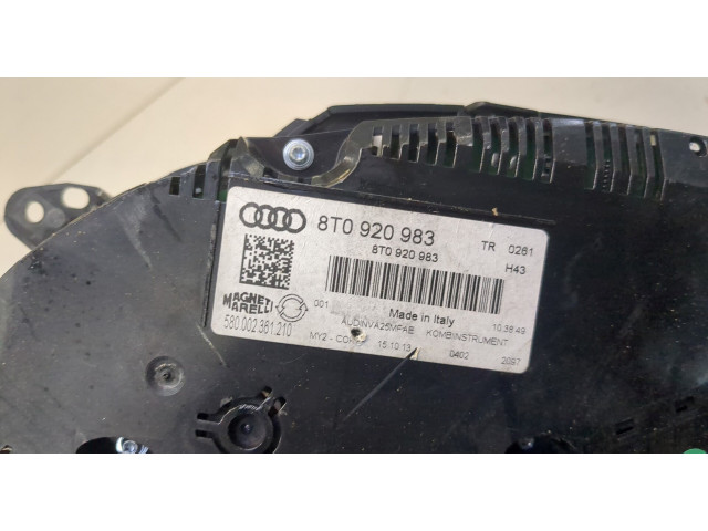 Панель приборов Audi A5 (8T) 2007-2011 8T090983 2 Бензин