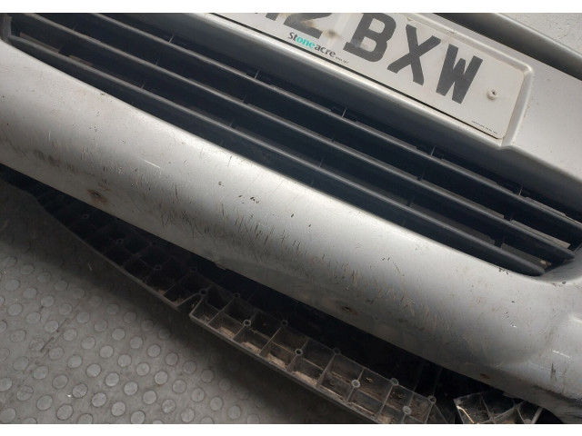 Бампер  Peugeot 5008 2009-2016 передний    