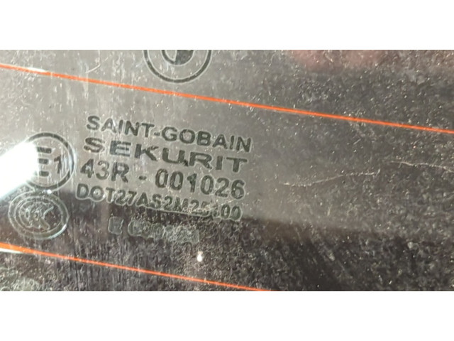 Моторчик заднего дворника  BMW 3 E90, E91, E92, E93 2005-2012      