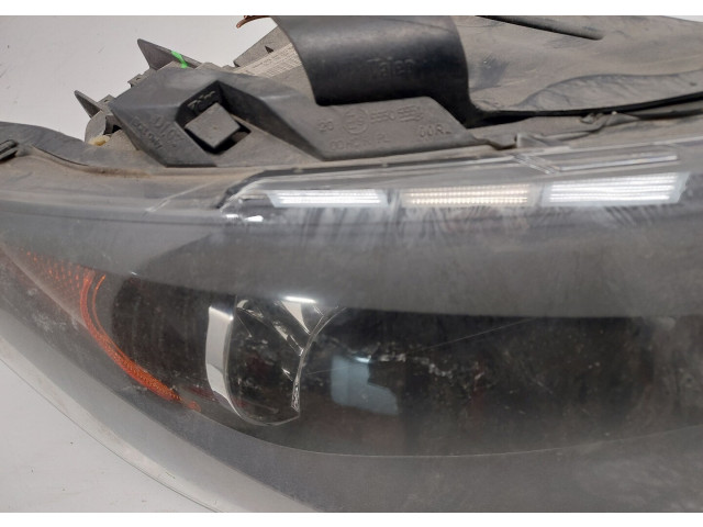 Фара передняя Audi Q7 2009-2015 правая