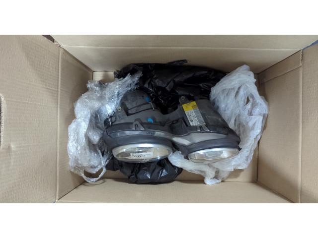 Фара передняя  Jaguar X-Type 2001-2009 правая 