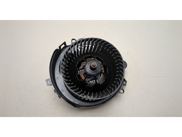 Моторчик печки  Skoda Kodiaq 2016-2025 5Q2819021C    5Q2819021C   