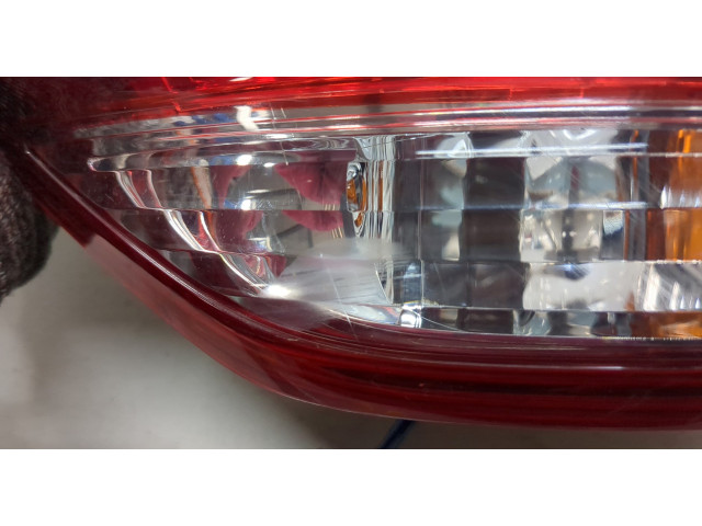 Задний фонарь          