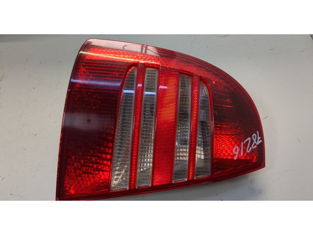 Задний фонарь