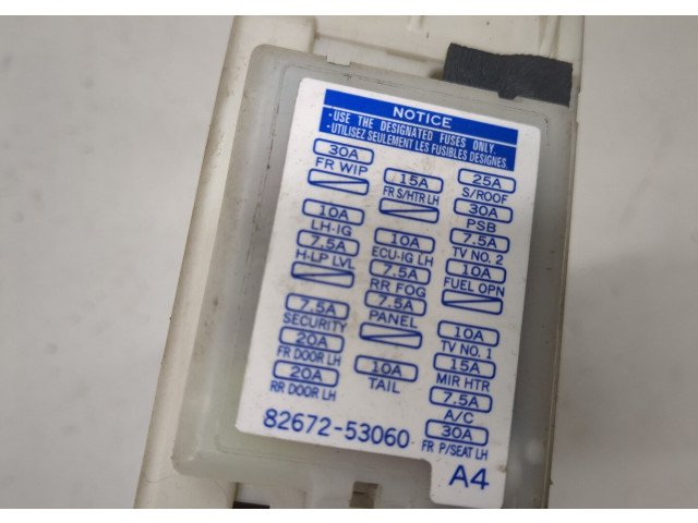 Блок предохранителей  Lexus IS 2005-2013      8267253060    2.2