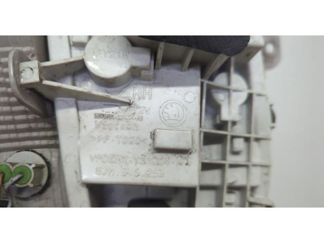 Задний фонарь          