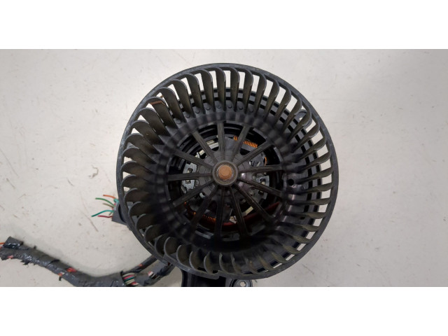 Моторчик печки  Chevrolet Tahoe 2006-2014 84156077    84156077   