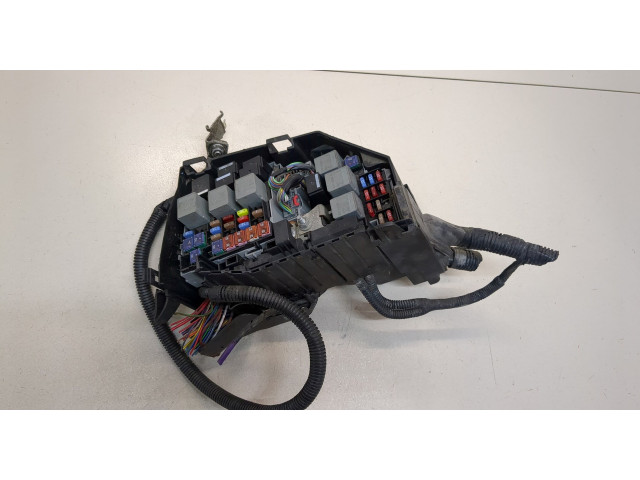 Блок предохранителей  Ford Fusion 2002-2012         