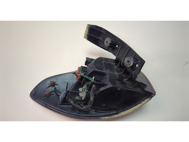 Задний фонарь 84251XA02A