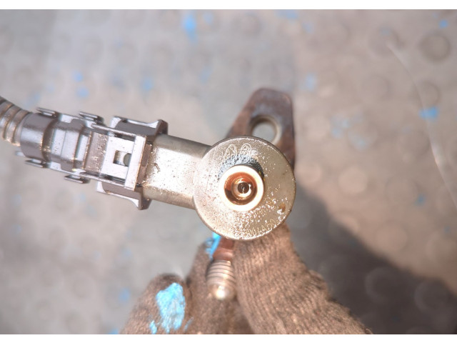 Форсунка топливная  KIA Sorento BL 2002-2011    338004A100, 0445110186     