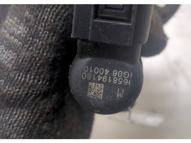 Форсунка топливная  Citroen C4 Grand Picasso 2006-2013    1980K8     