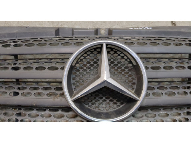 Решетка радиатора  Mercedes Vito W639 2004-2013          
