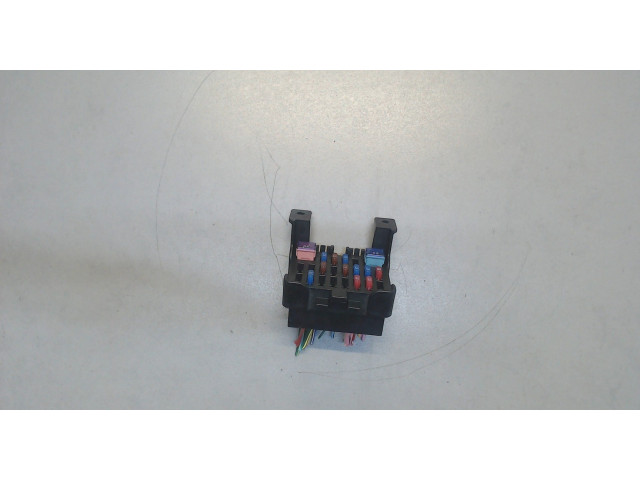 Блок предохранителей  Mazda CX-7 2007-2012         