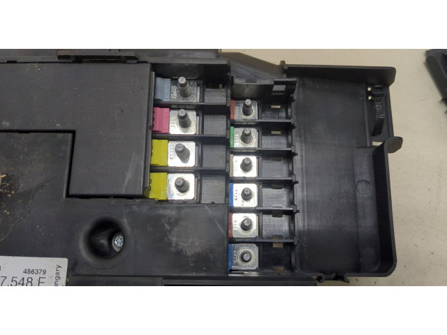 Блок предохранителей  Volkswagen Touareg 2010-2014         