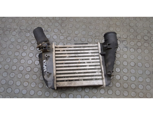 Интеркулер  Audi A4 (B6) 2000-2006   8E0145806C    