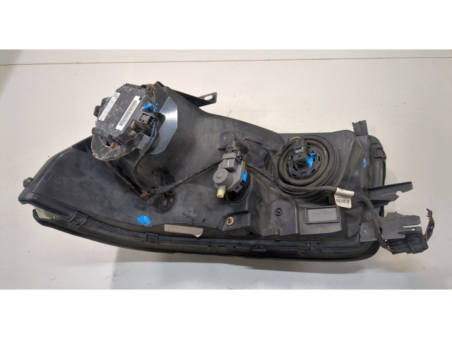 Фара передняя  Infiniti QX56 2004-2010 правая 