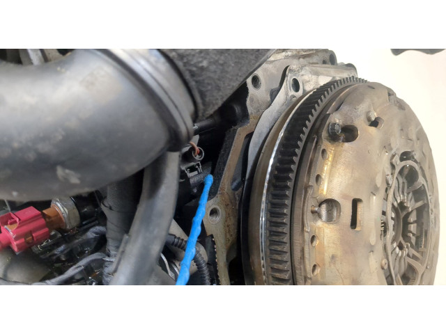 Форсунка топливная  Skoda SuperB 2015-    04L130277AC     