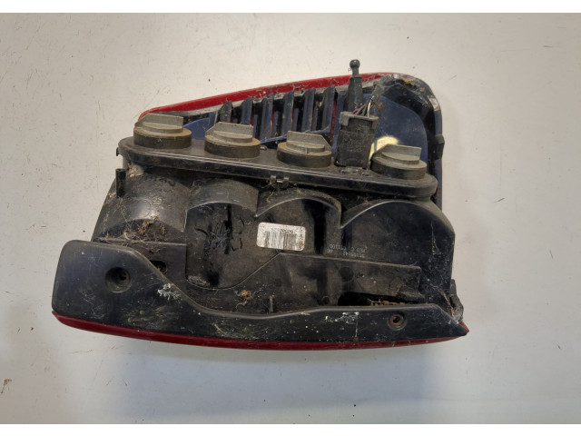 Задний фонарь          