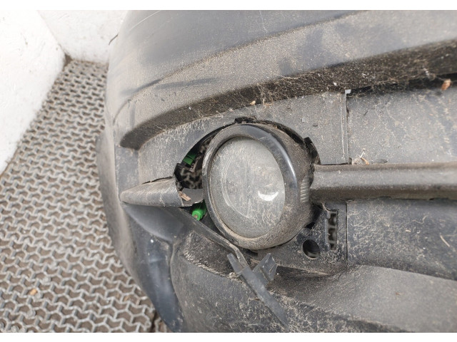 Бампер  Audi A4 (B7) 2005-2007 передний     8E0807105