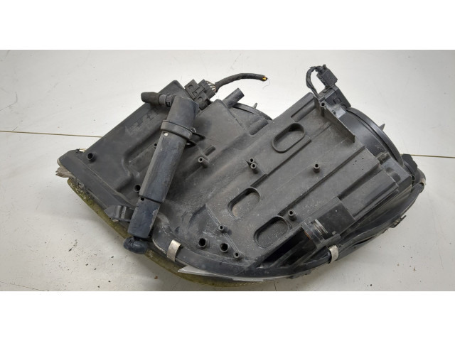 Фара передняя  Mercedes CLS C219 2004-2010 правая 