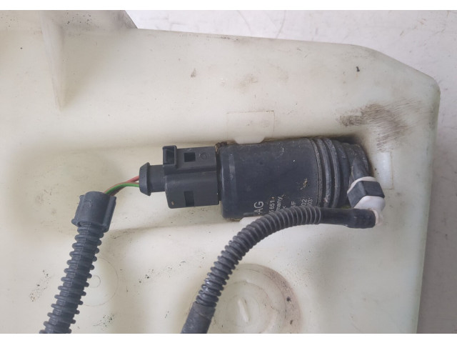 Бачок омывателя Volkswagen Golf 5 2003-2009