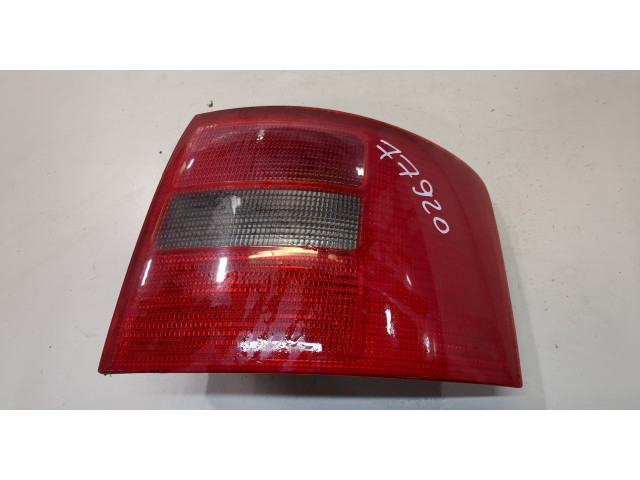 Задний фонарь