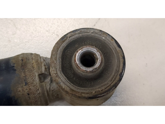 Стойка амортизатора  Skoda Fabia 2014-2018       бензин