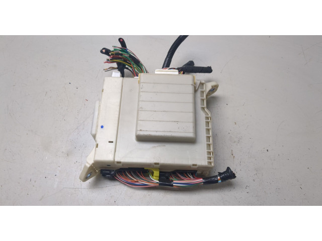 Блок предохранителей  Lexus IS 2005-2013          2.2