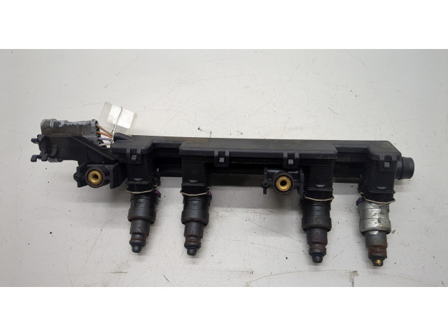 Форсунка топливная Renault Clio 1998-2008 8200603801, 8200465550