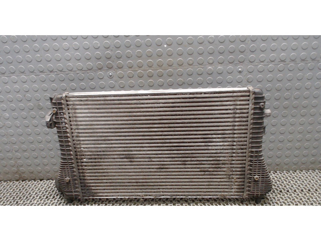 Интеркулер  Volkswagen Golf 5 2003-2009 2.0  12780    