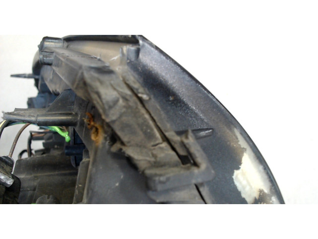 Фара передняя Cadillac Escalade 3 2006-2014 правая