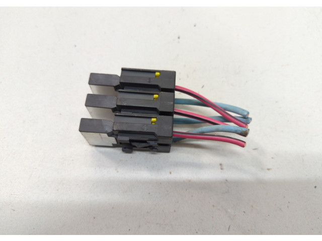 Блок предохранителей Chevrolet Tahoe 2006-2014