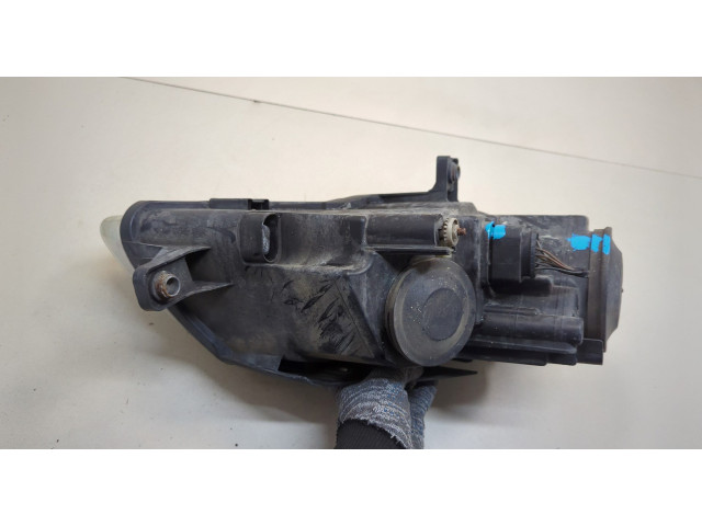 Фара передняя Volkswagen Passat 6 2005-2010 левая