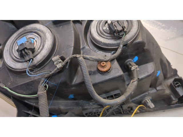 Фара передняя Nissan Pathfinder 2012-2017 левая