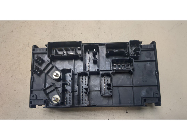 Блок предохранителей  Subaru Tribeca (B9) 2007-2014         