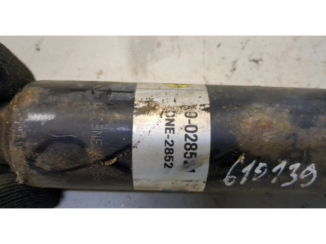 Стойка амортизатора  Volkswagen Transporter 4 1991-2003      