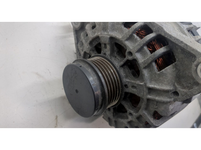 Генератор  Skoda SuperB 2001-2008           