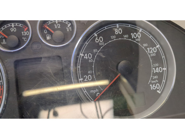Панель приборов  Volkswagen Passat 5 2000-2005            