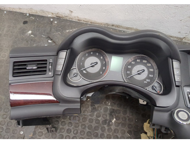 Панель приборов  Infiniti Q70 2012-2019            