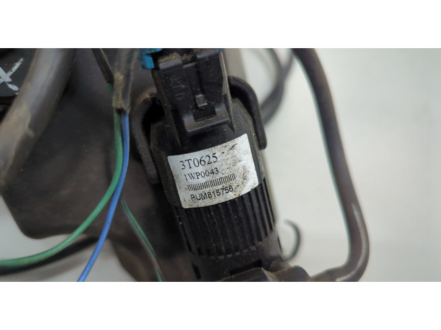 Бачок омывателя Nissan Pathfinder 2012-2020