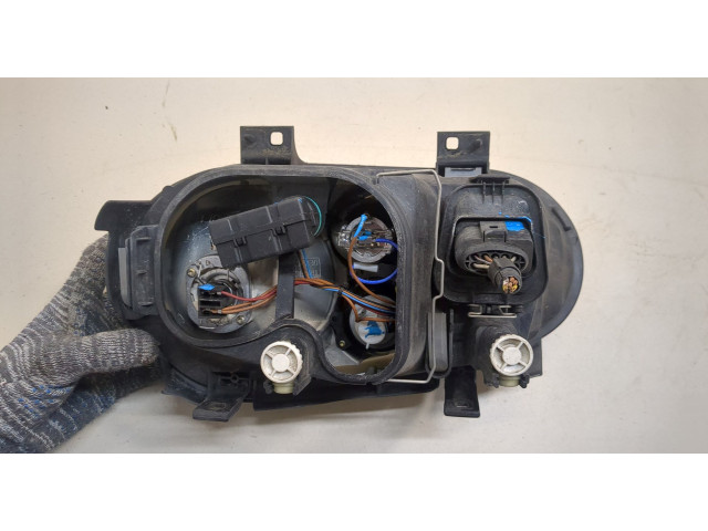 Фара передняя  Volkswagen Golf 4 1997-2005 правая 