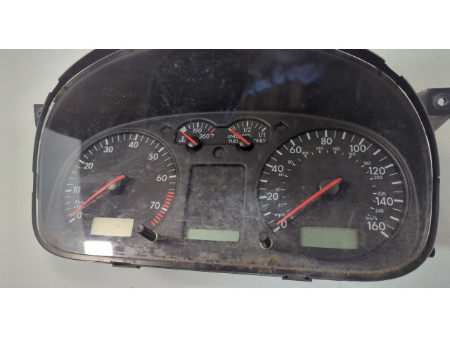 Панель приборов Volkswagen Transporter 4 1991-2003 7D0920902T