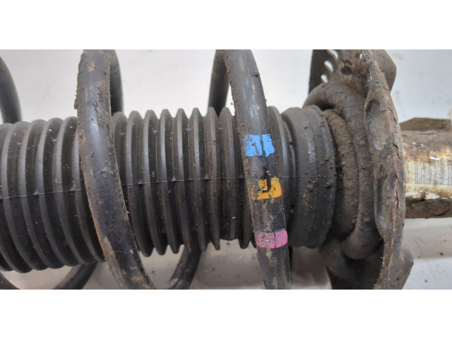 Стойка амортизатора  Volkswagen Golf 6 2009-2012      