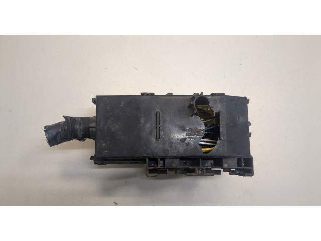 Блок предохранителей  Infiniti QX56 2004-2010         