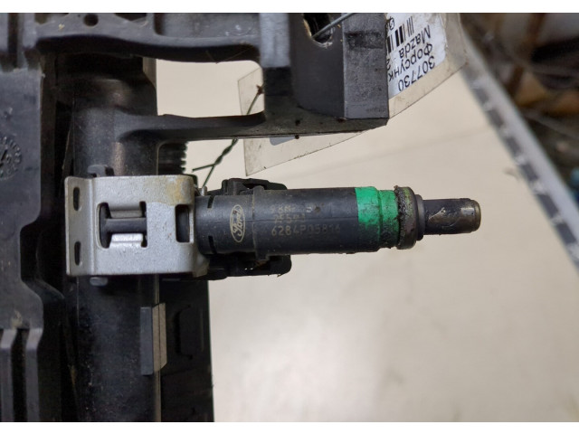 Форсунка топливная  Mazda 2 2003-2008    C20113250A, C20113150A     